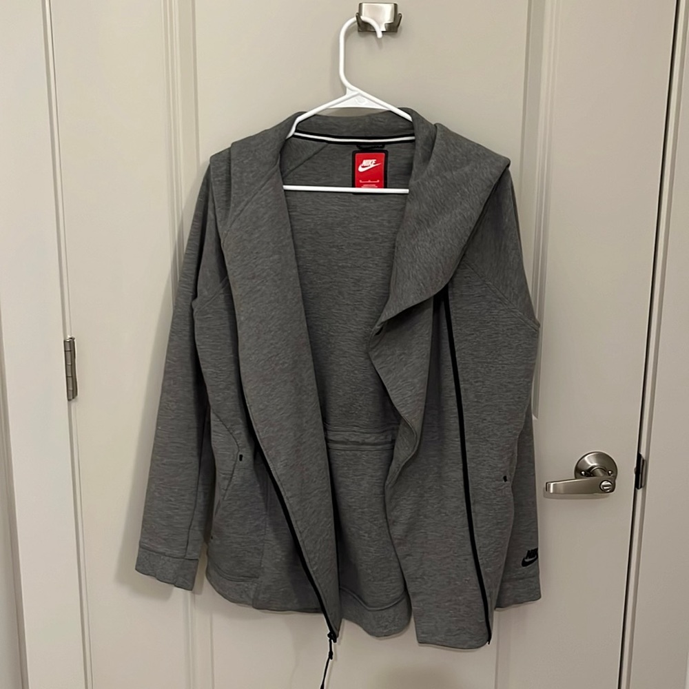 Nike Women’s Zip Up